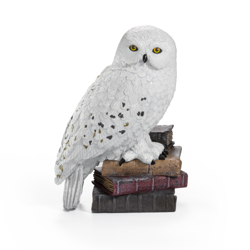Magical-Creatuers-1-Hedwig-Alone-990x990.png