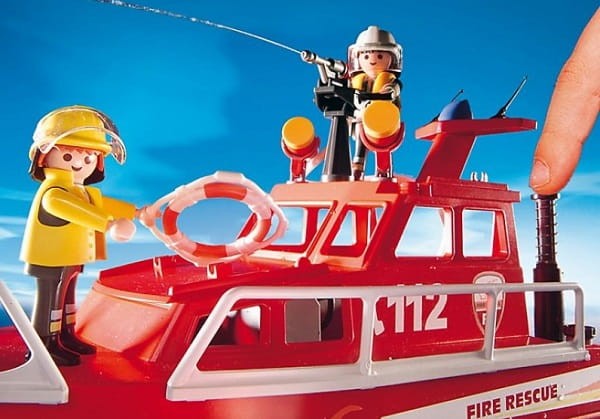 Playmobil 3128 Klocki City Action Łódź strażacka z armatką wodną