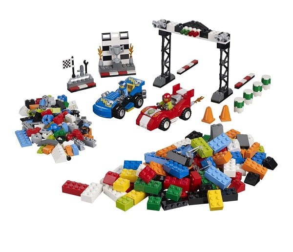 Klocki LEGO Juniors 10673 Wyścigi Samochodowe