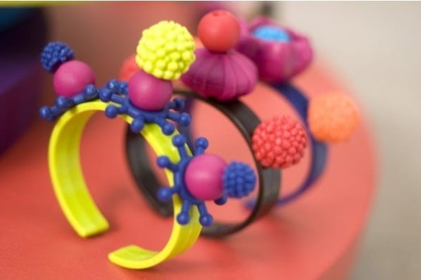 52defd5cd6c645241c9cfaff21939323