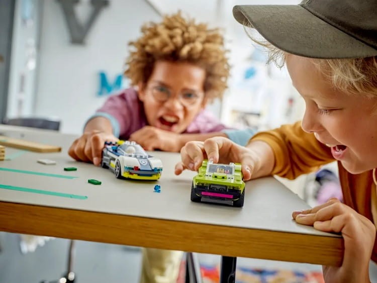 LEGO City 60415 Pościg radiowozu za muscle carem