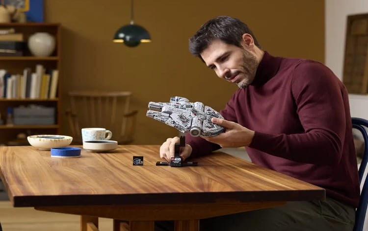 LEGO Star Wars 75375 Sokół Millennium