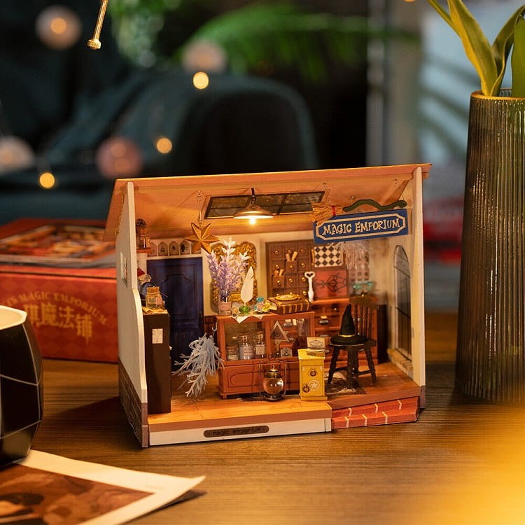 Robotime - Model 3D - Kiki's Magic Emporium DG155