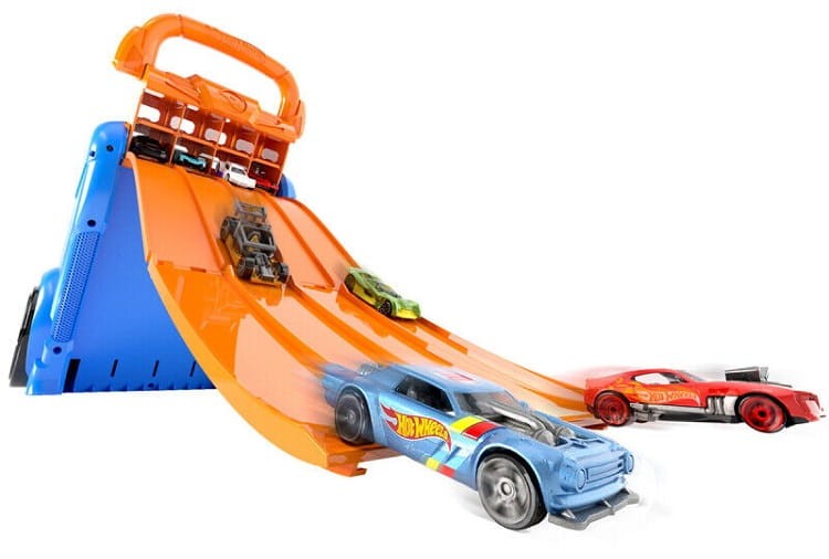 Hot Wheels - Walizka z torami zjazdowymi HWCC14