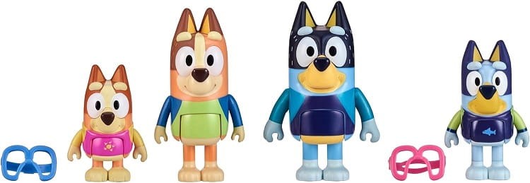 Bluey - Zestaw 4 figurek - Rodzinny dzień na plaży 17547